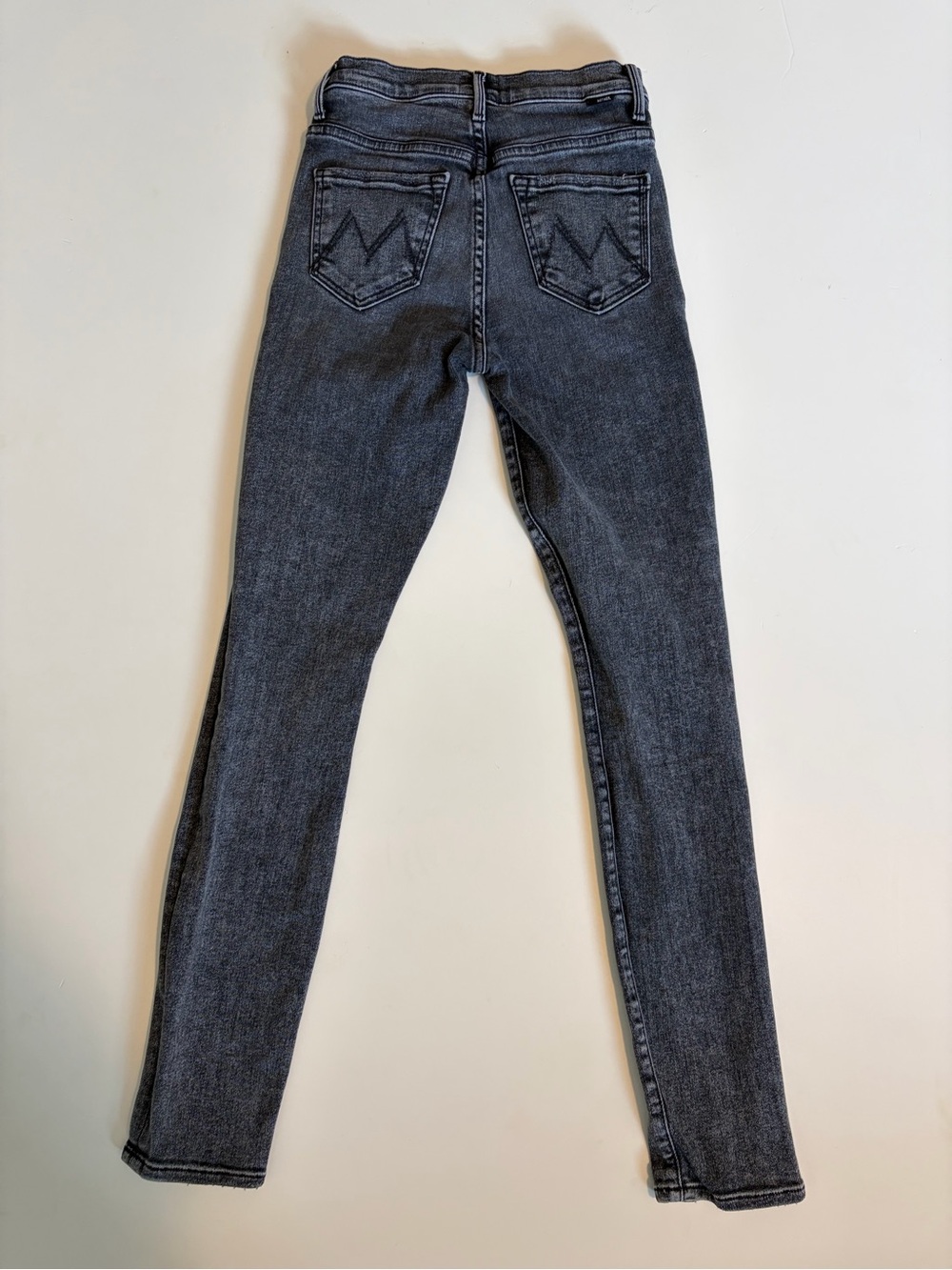 MOTHER Skinny High-Rise Jeans in Charcoal Black Wash